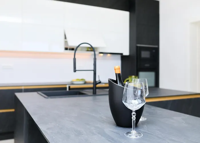 Hedera Estate Hedera A25 *