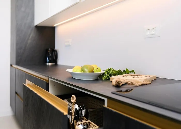 Hedera Estate Hedera A25 *