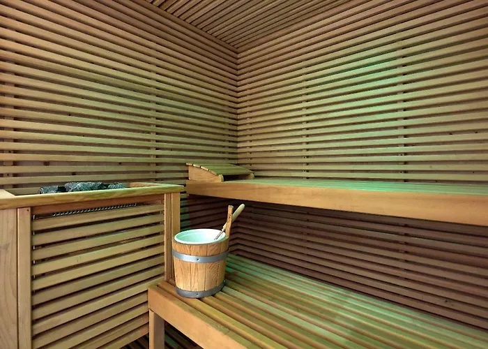 Hedera Estate Hedera A25 *