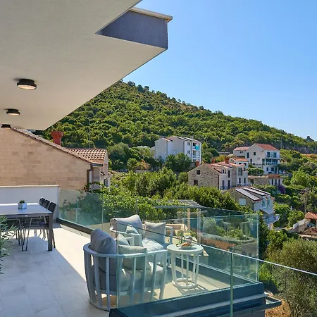 Hedera Estate Hedera A25 Apartman *